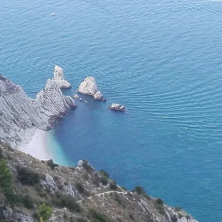 Riviera Del Conero - Ginestra 300 Sirolo